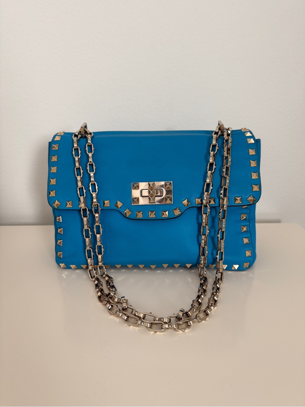 Valentino Garavani Rockstud Turn Lock Chain Flap Bag Leather Medium Blue